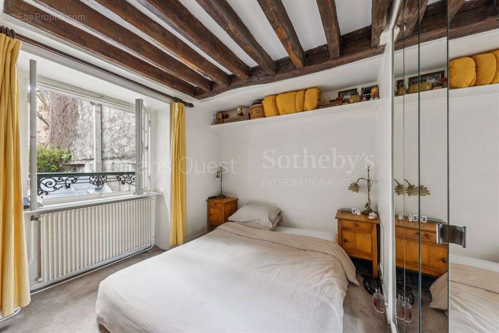 Appartement à PARIS-9E