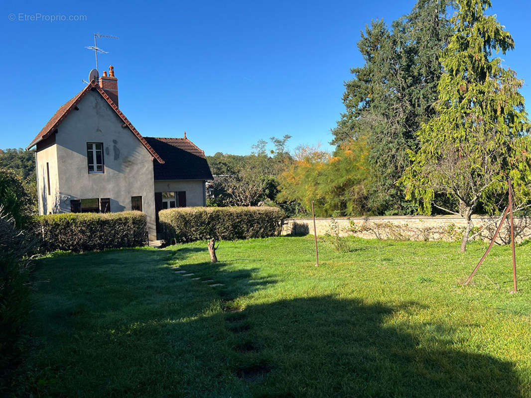 Maison à NERIS-LES-BAINS