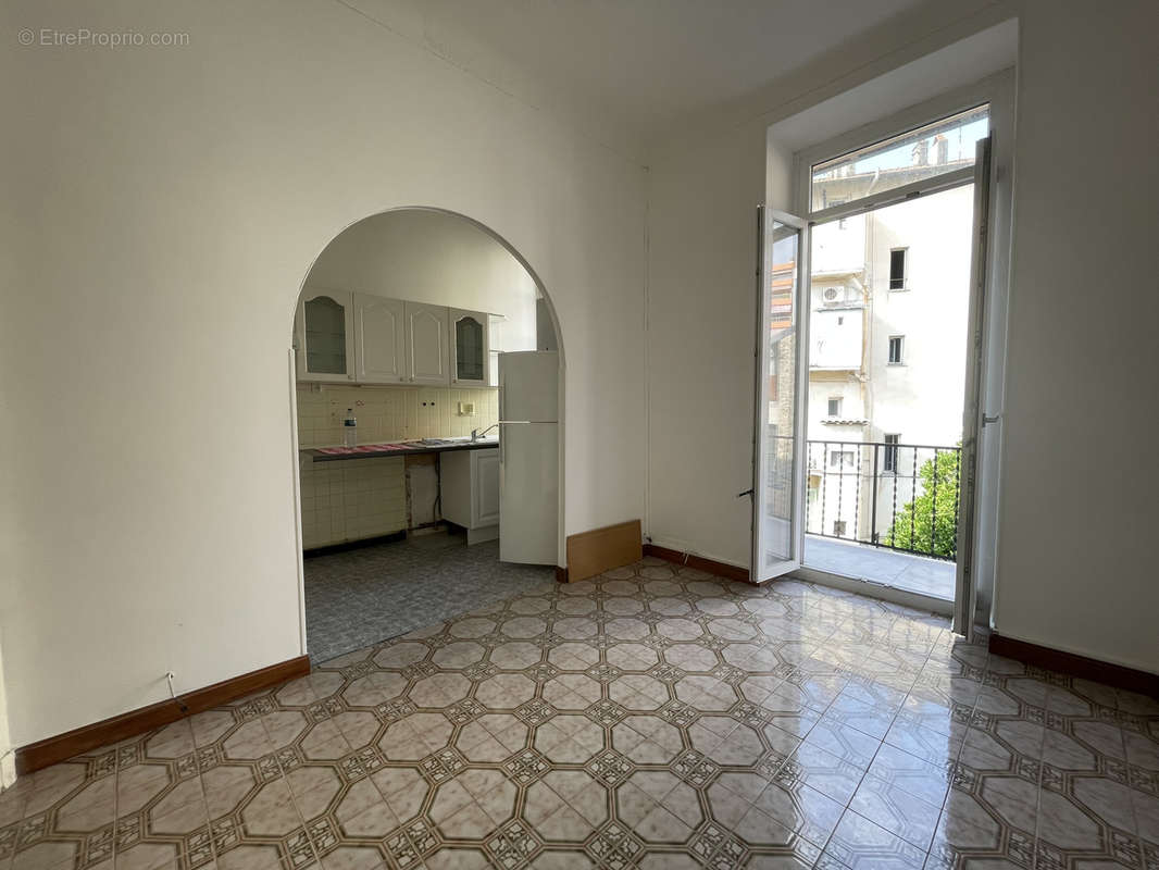 Appartement à MENTON