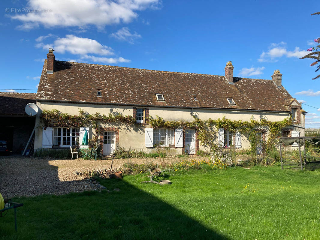 Maison à LA LOUPE