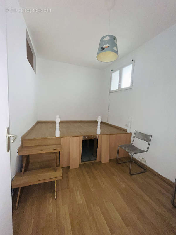 Appartement à MARSEILLE-3E