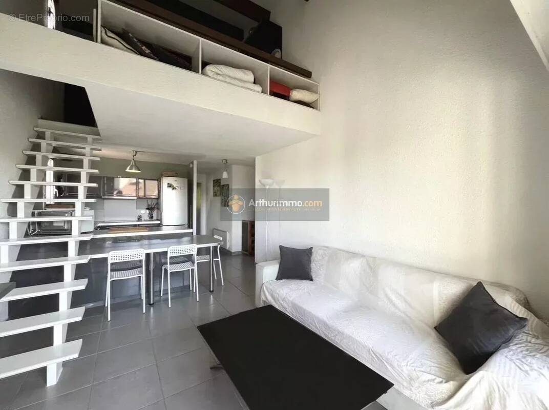 Appartement à FREJUS