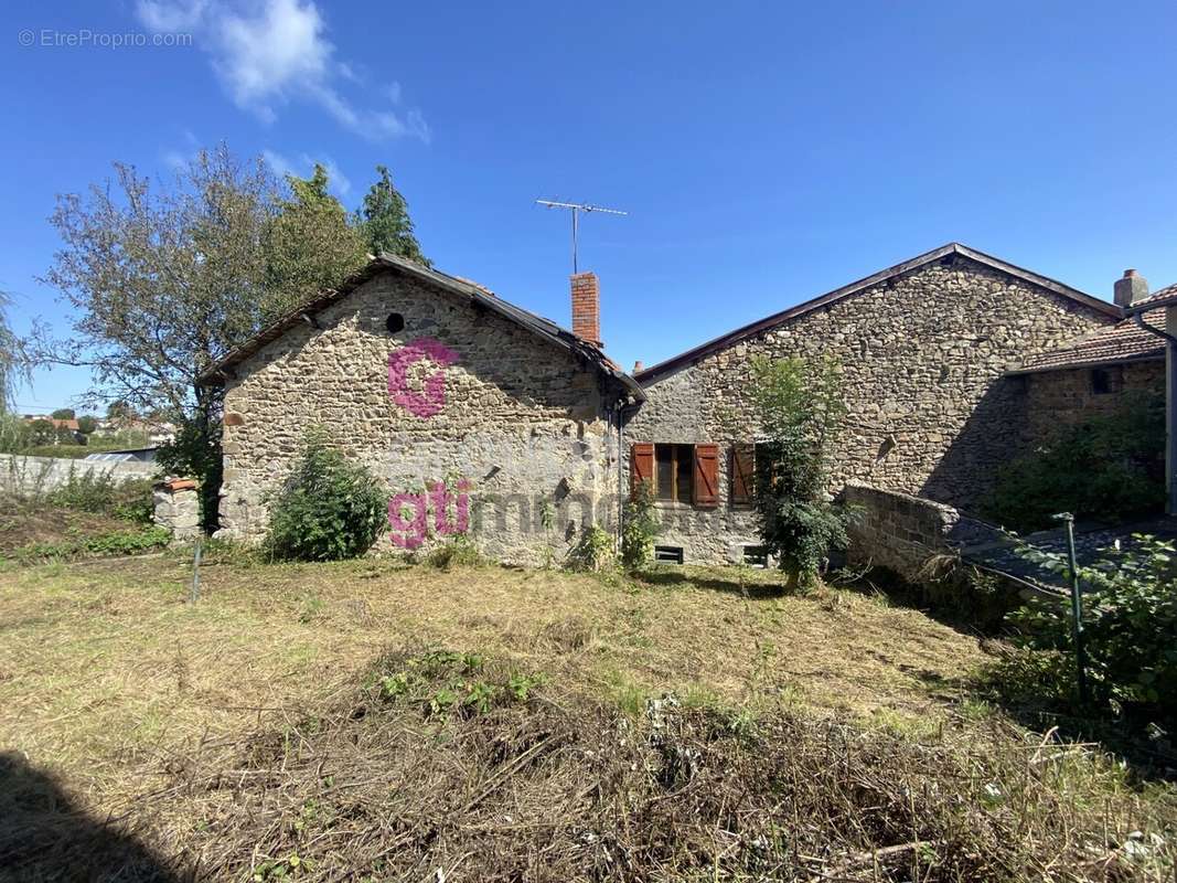 Maison à CRAPONNE-SUR-ARZON