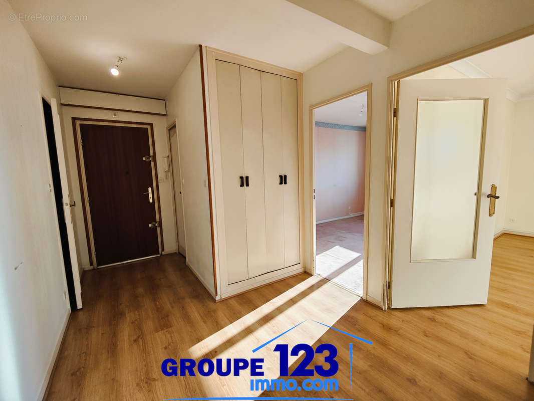 Appartement à MIGENNES