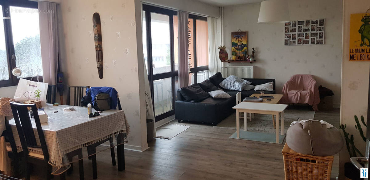 Appartement à MONT-SAINT-AIGNAN