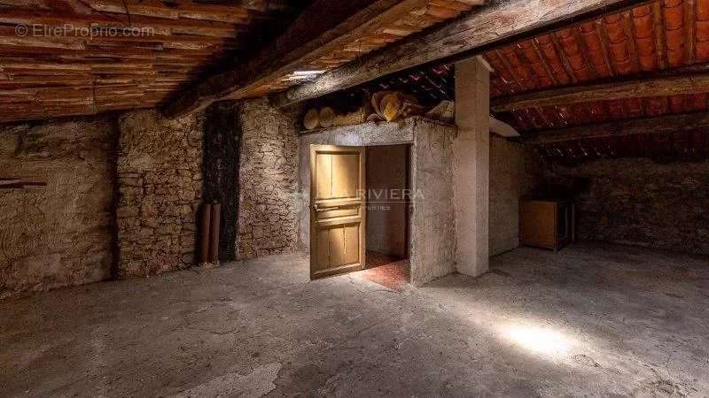 Appartement à MONTAUROUX