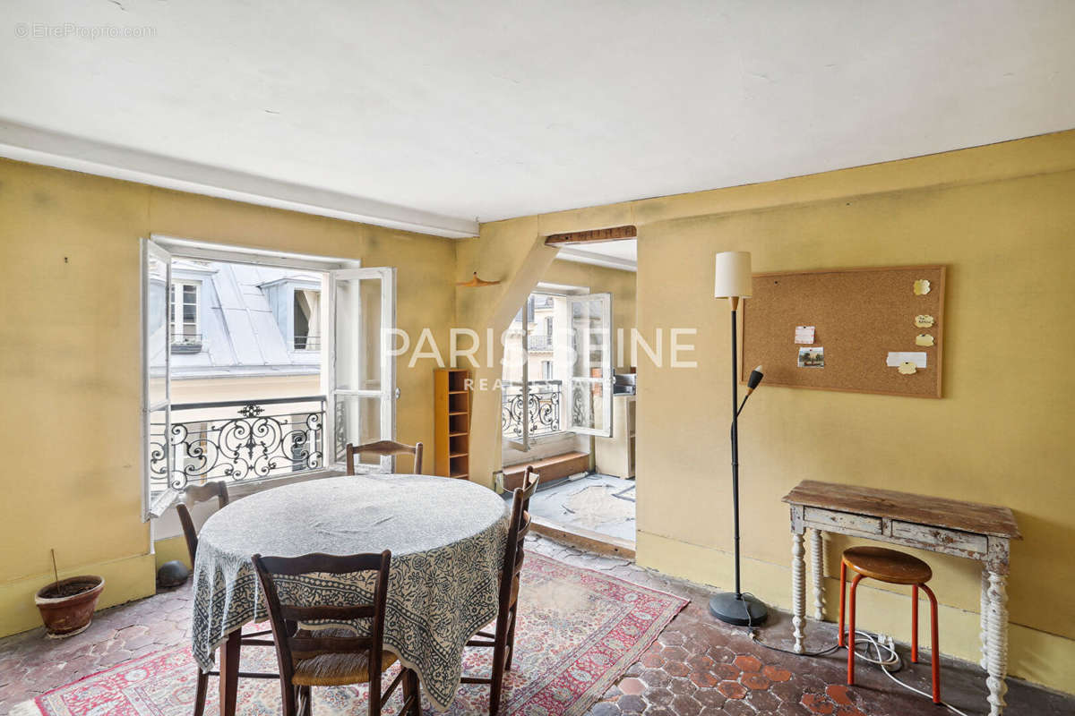 Appartement à PARIS-6E