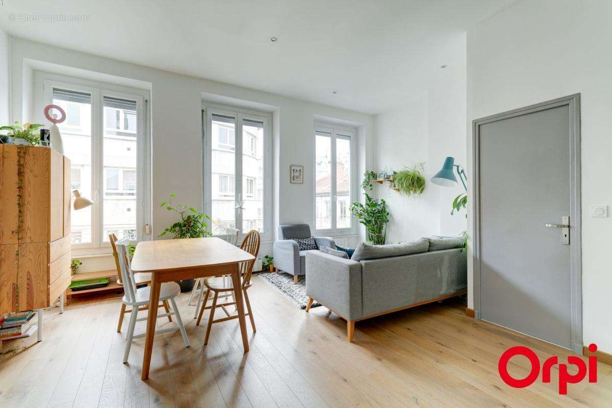 Appartement à LYON-6E