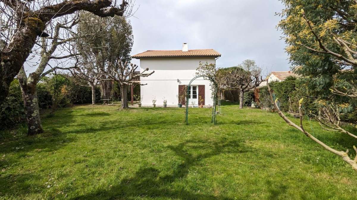 Maison à SAINT-LOUBES