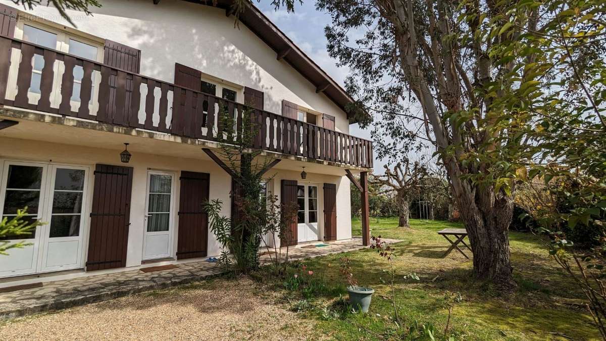 Maison à SAINT-LOUBES