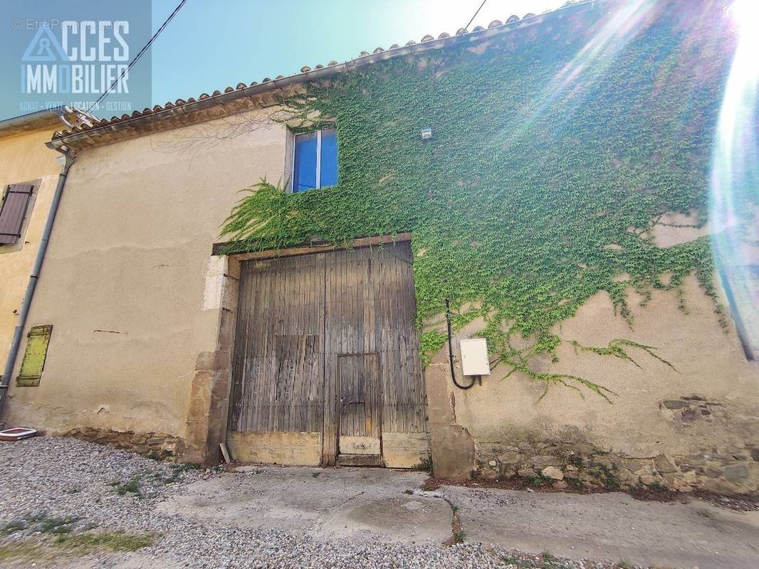 Commerce à CASTELNAU-D&#039;AUDE