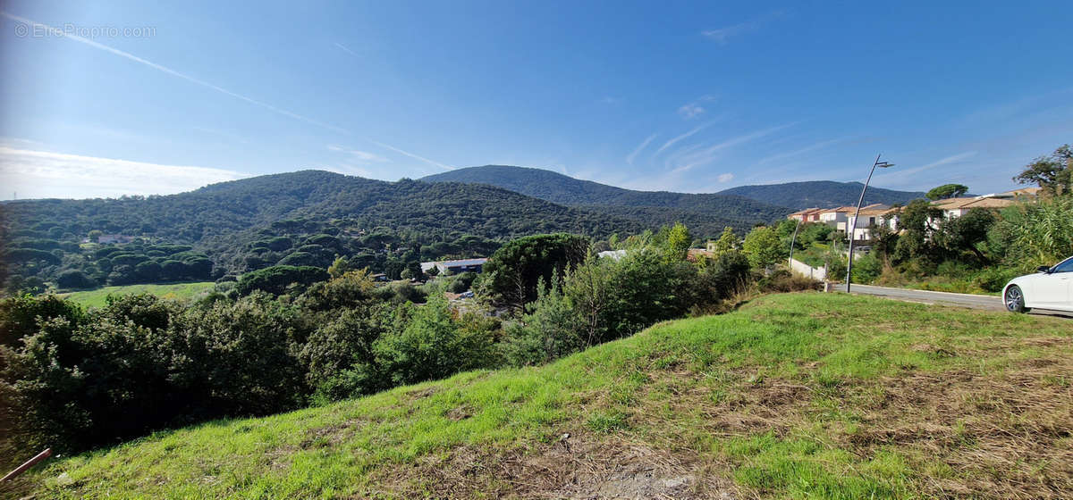 Terrain à SAINTE-MAXIME