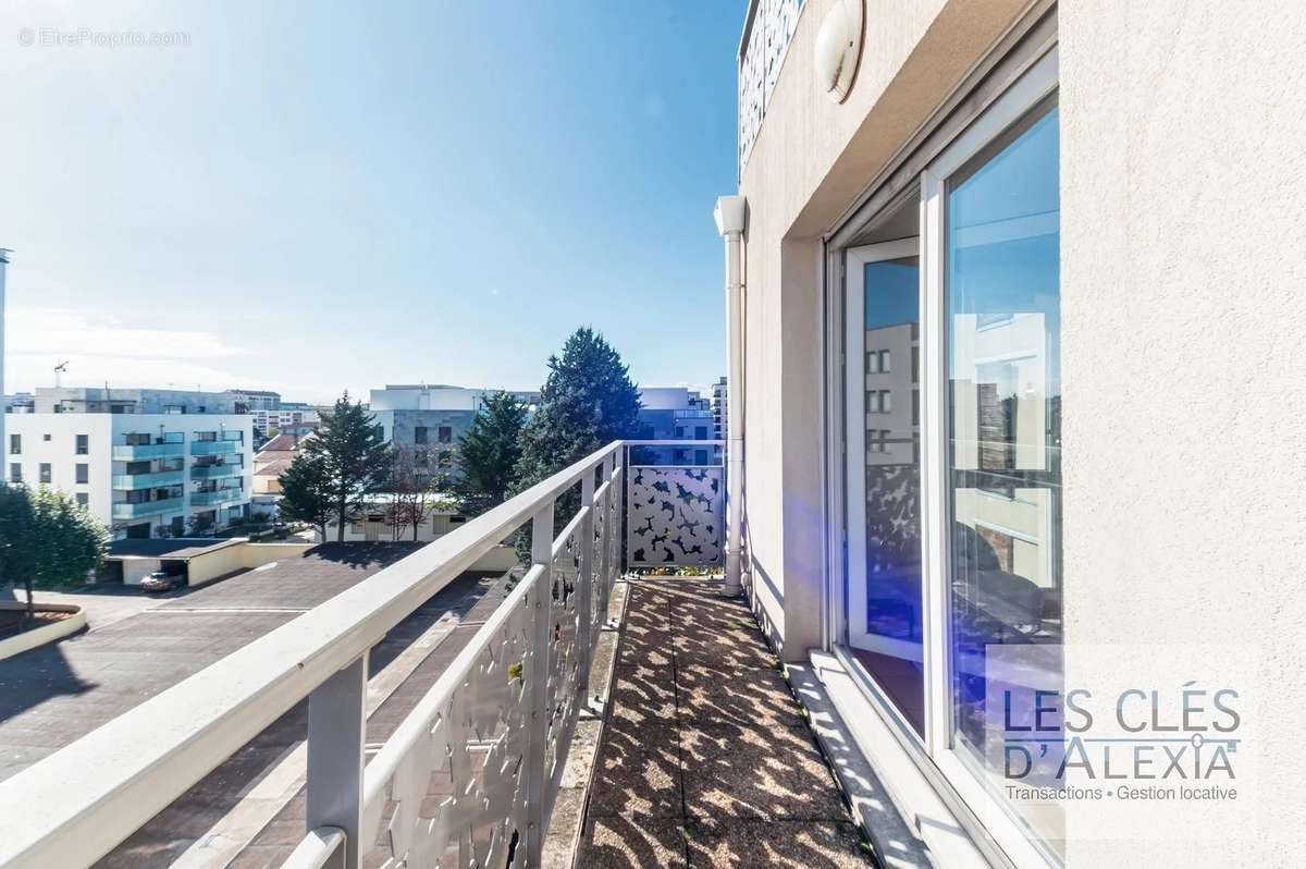 Appartement à LYON-8E