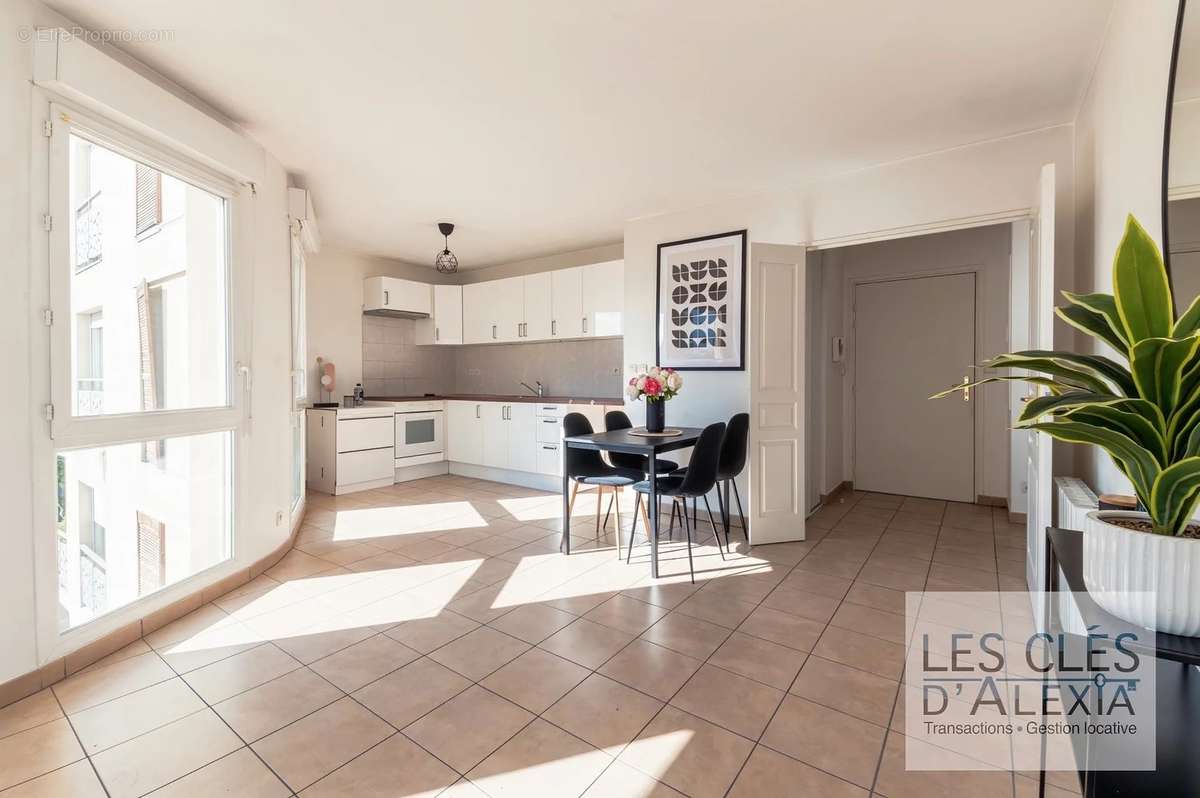 Appartement à LYON-8E