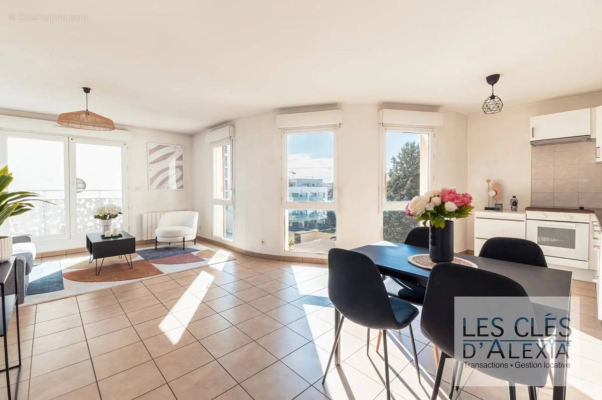 Appartement à LYON-8E