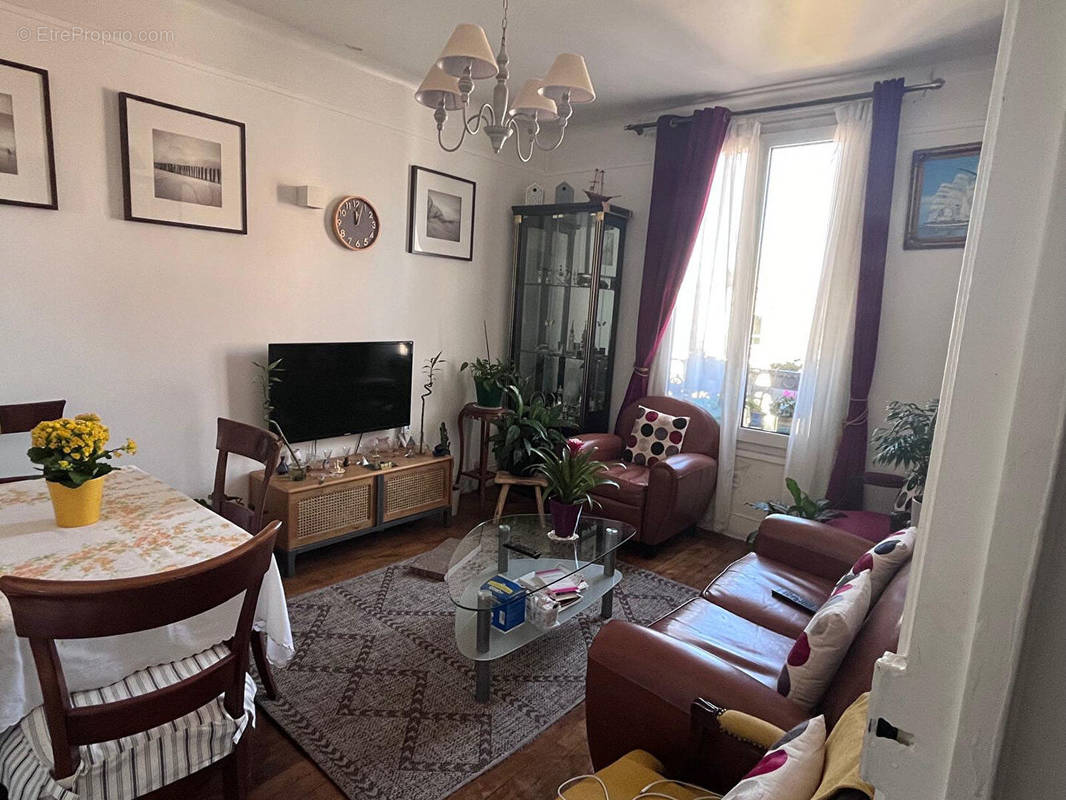 Appartement à ASNIERES-SUR-SEINE