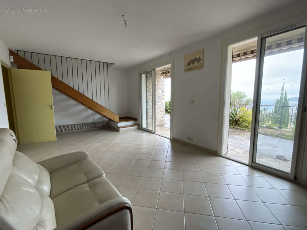 Appartement à LE LAVANDOU