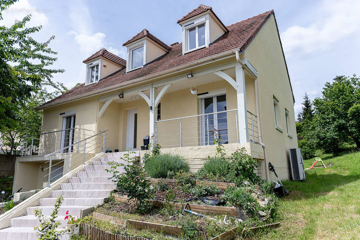 Maison à MONTIGNY-LES-CORMEILLES