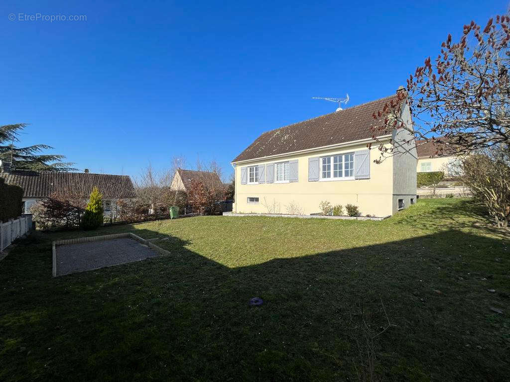 Maison à LIZY-SUR-OURCQ