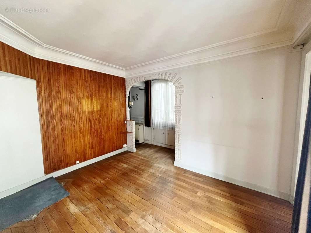 Appartement à PARIS-10E