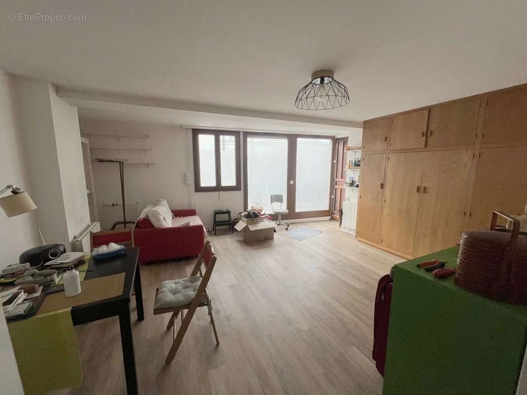 Appartement à PARIS-19E