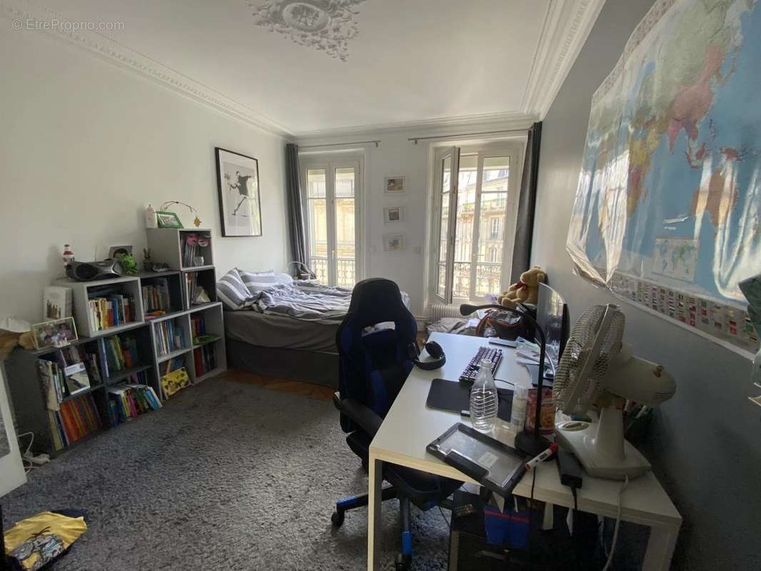 Appartement à PARIS-10E