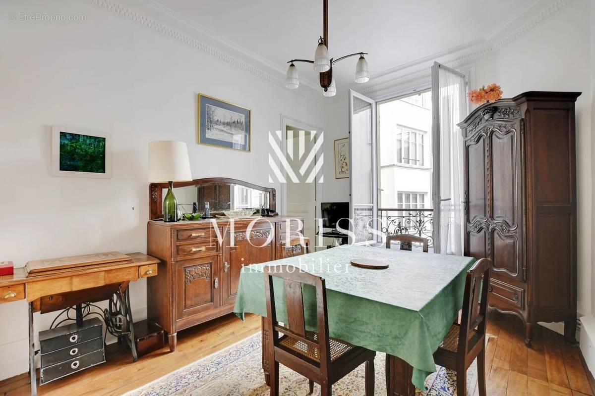 Appartement à PARIS-15E