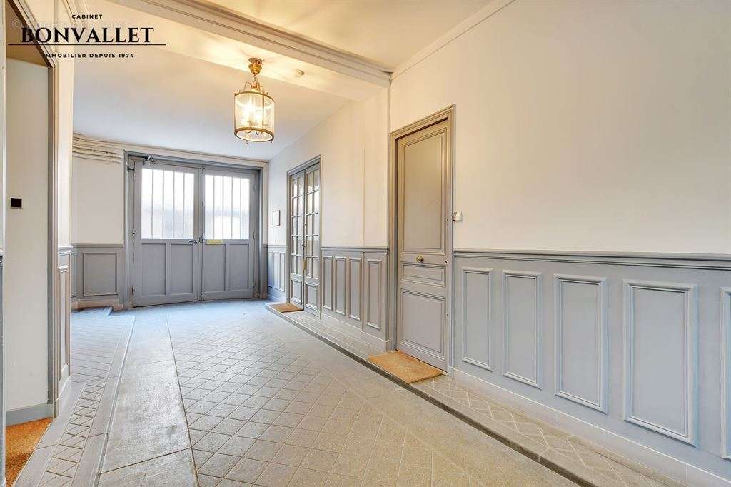 Appartement à PARIS-15E