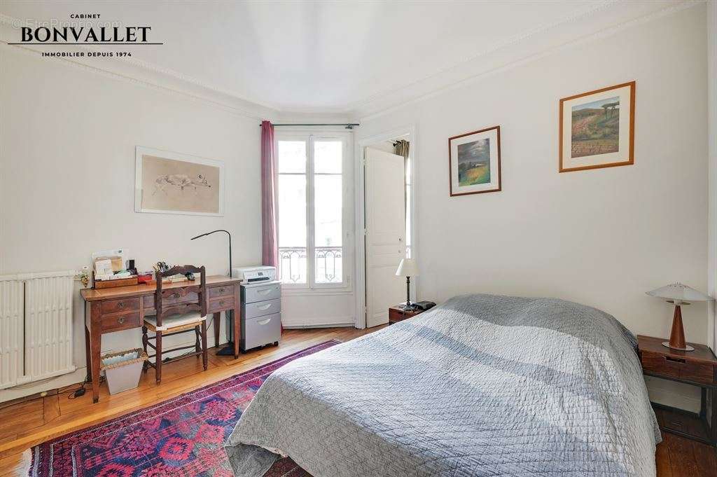 Appartement à PARIS-15E