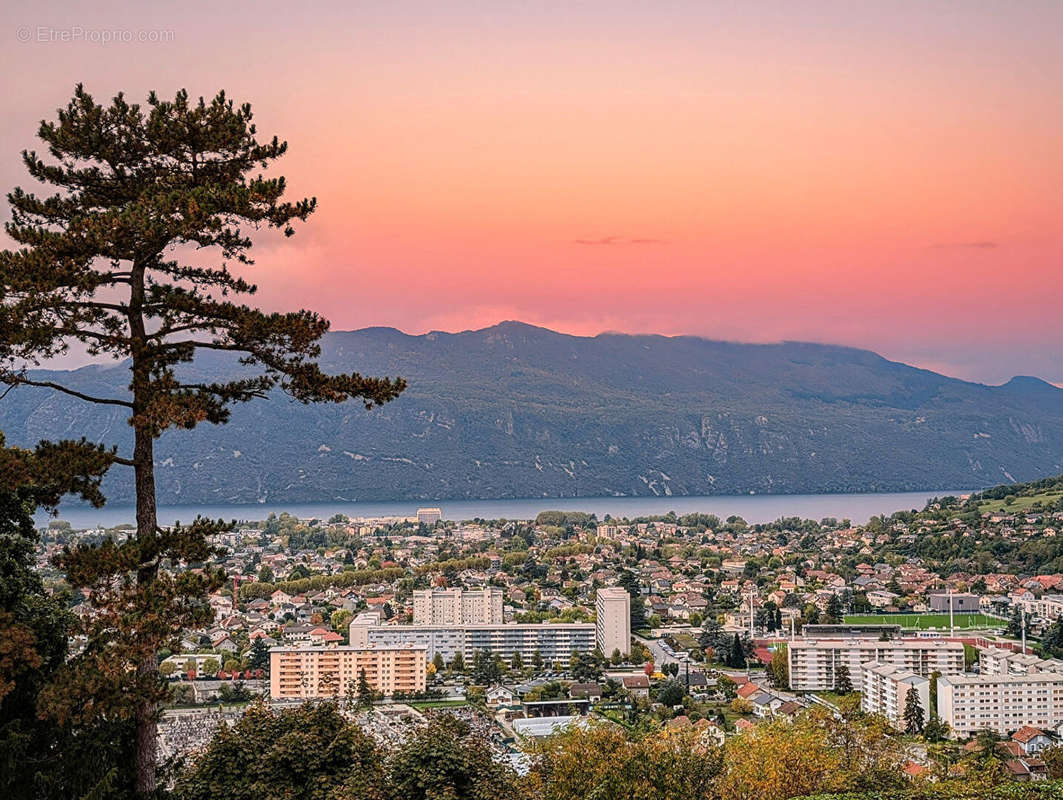 Appartement à AIX-LES-BAINS