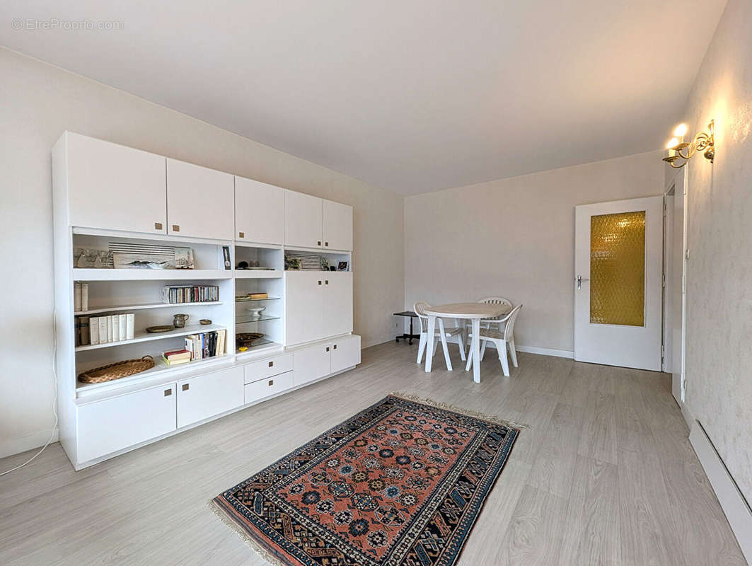 Appartement à AIX-LES-BAINS