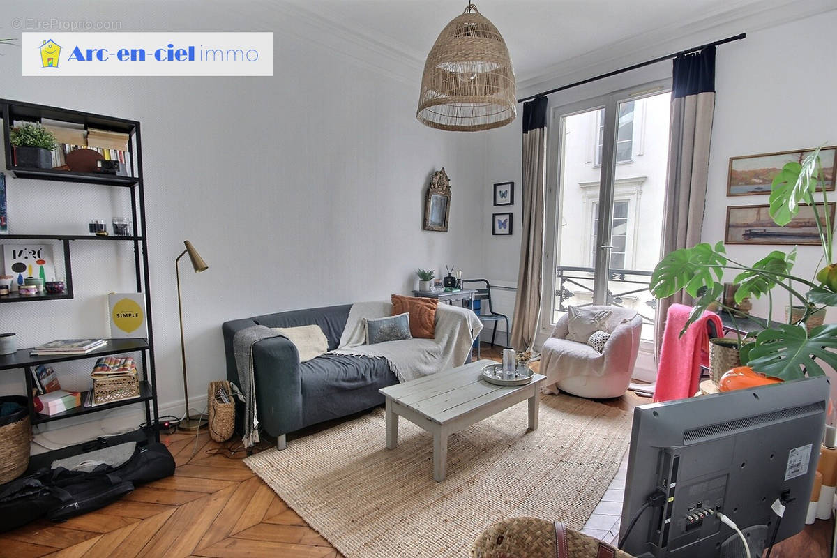 Appartement à PARIS-11E