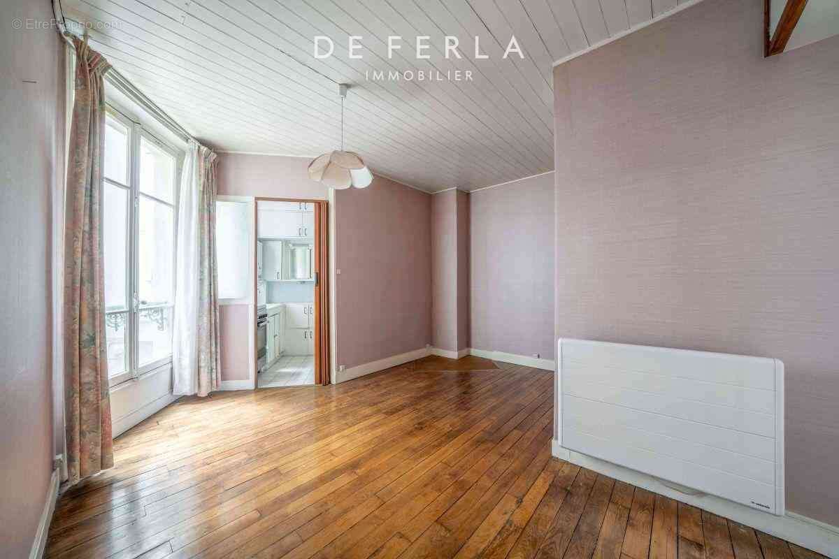 Appartement à PARIS-15E