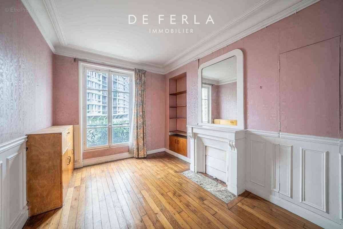 Appartement à PARIS-15E