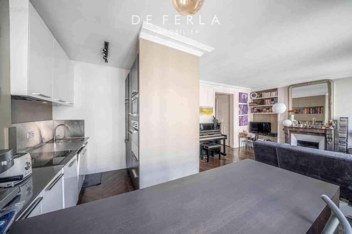 Appartement à PARIS-6E