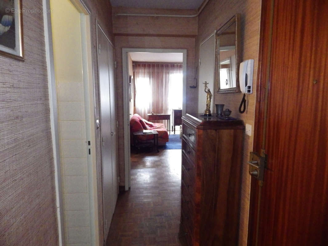 Appartement à MARSEILLE-8E