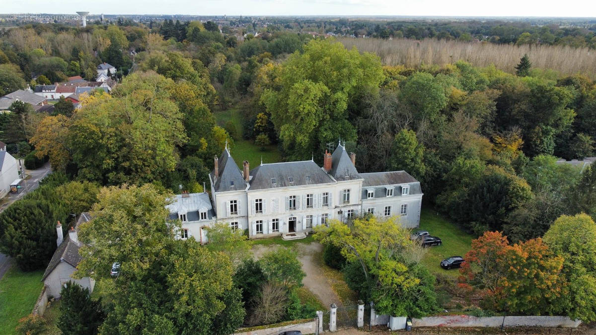 Maison à SAINT-JEAN-DE-BRAYE