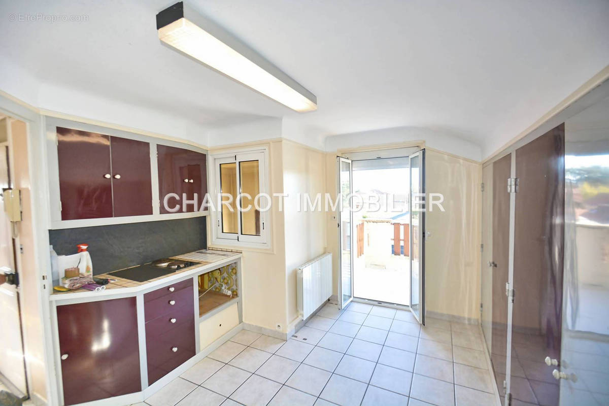 Appartement à SAINTE-FOY-LES-LYON