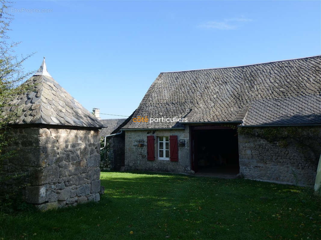 Maison à MARCILLAC-LA-CROISILLE