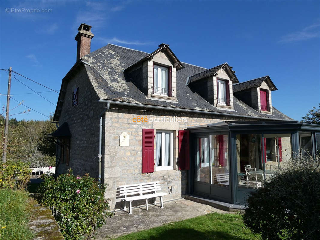 Maison à MARCILLAC-LA-CROISILLE