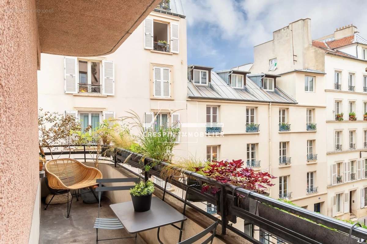 Appartement à PARIS-17E