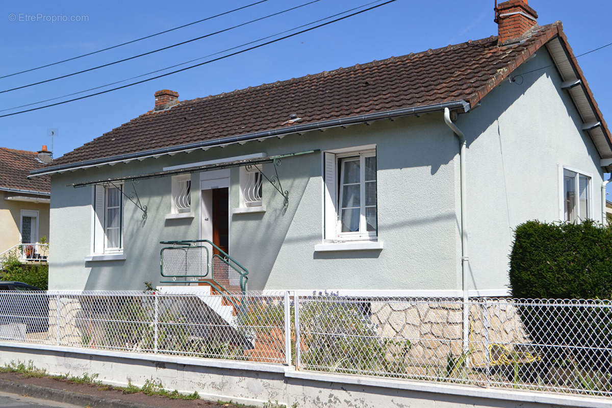 Maison à CHATELLERAULT