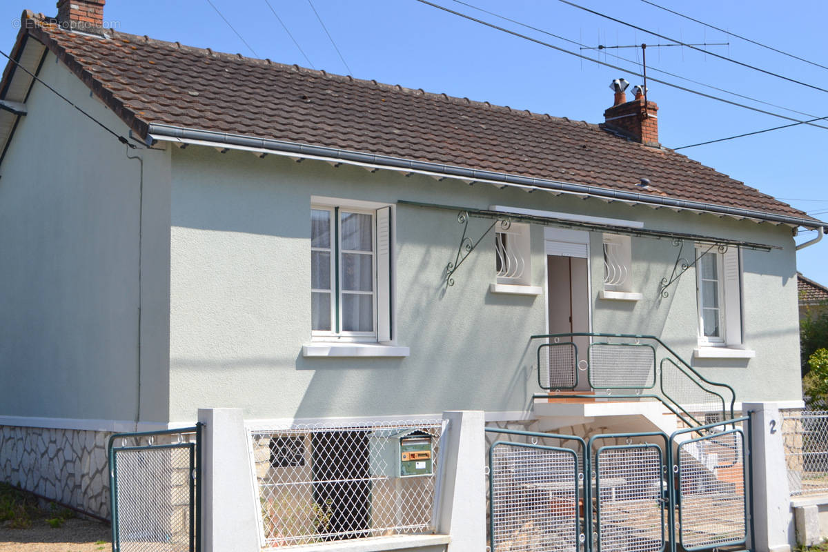 Maison à CHATELLERAULT