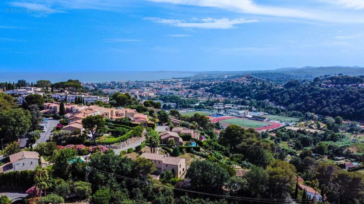 Maison à CAGNES-SUR-MER