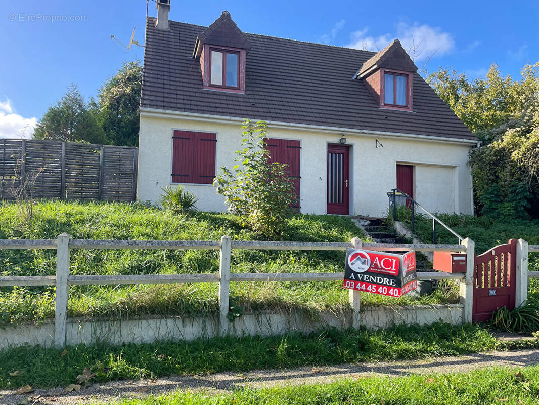 Maison à MERU