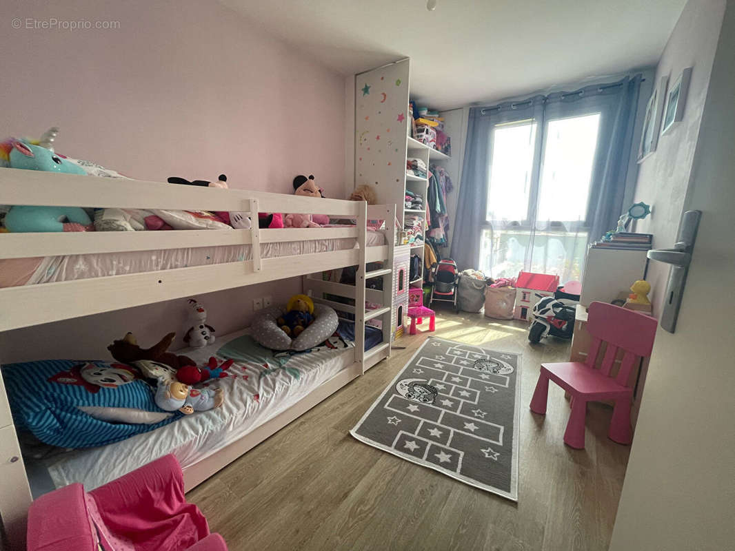 Appartement à SARTROUVILLE