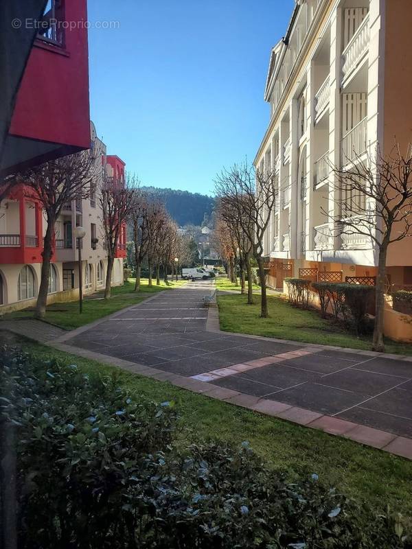 Appartement à LAMALOU-LES-BAINS