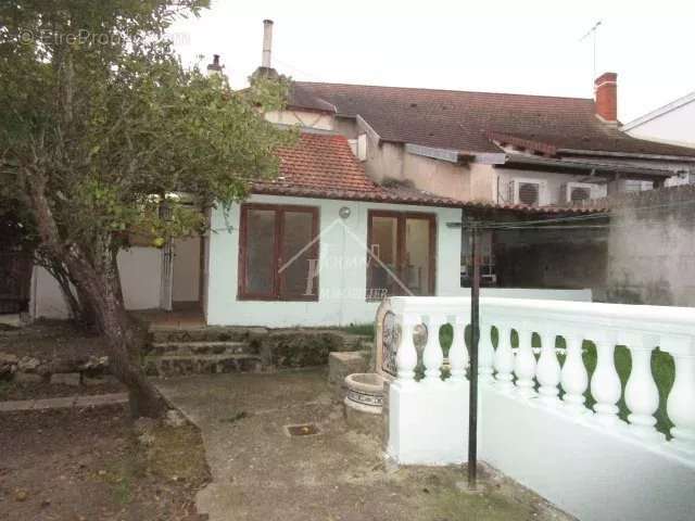 Maison à SAINT-POURCAIN-SUR-SIOULE