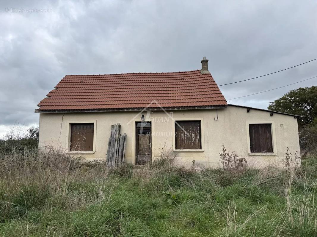 Maison à SALIGNY-SUR-ROUDON