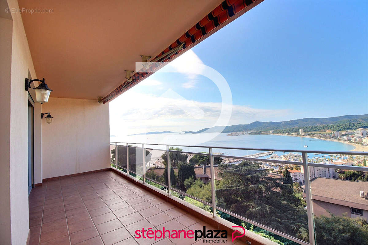 Appartement à LE LAVANDOU